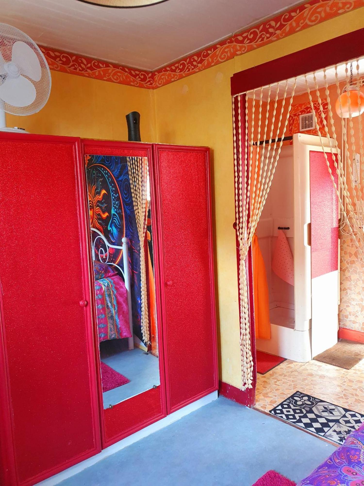 Bed And Breakfast Les Roses Multicolores Du 47 Fumel ภายนอก รูปภาพ