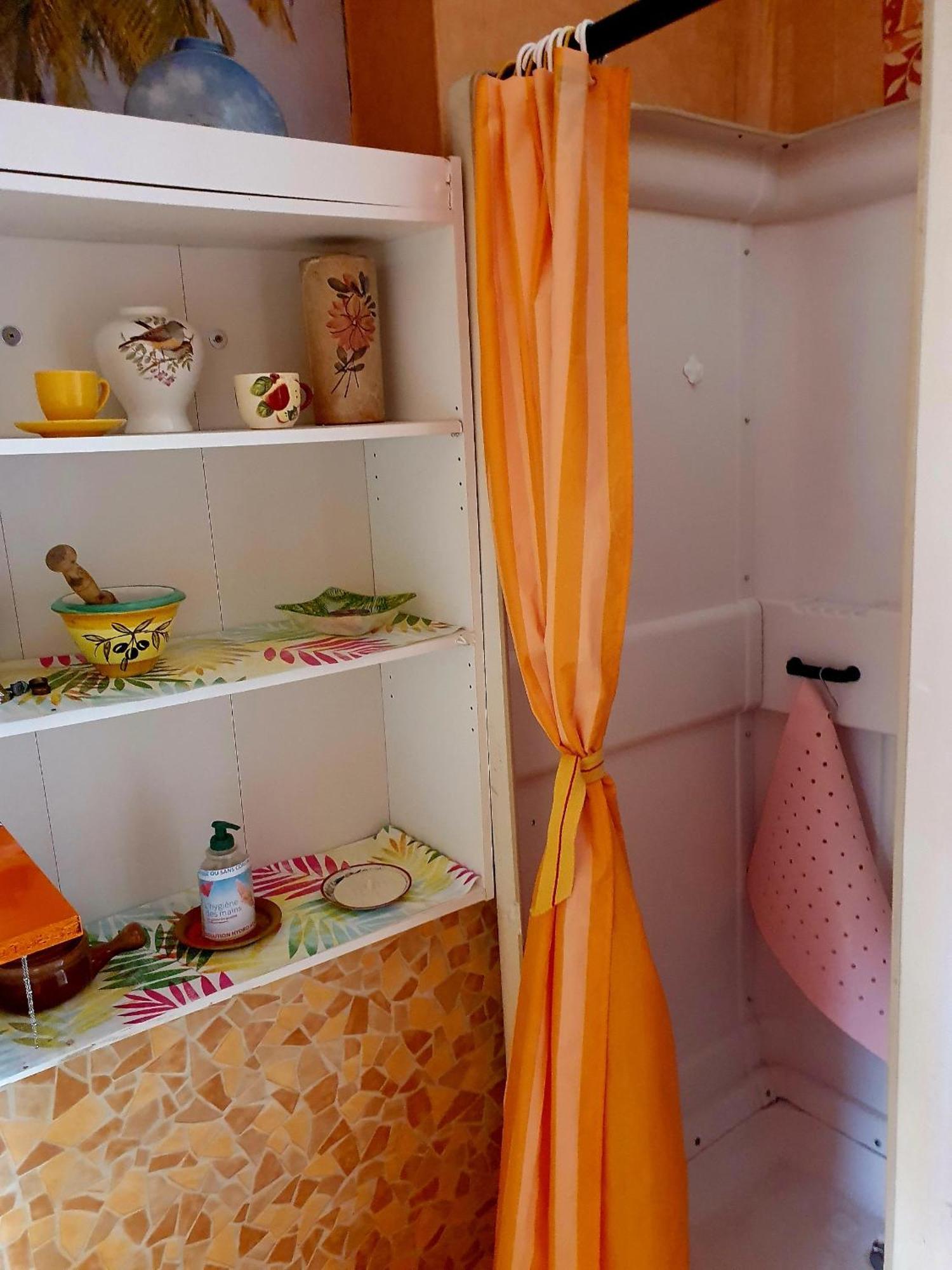 Bed And Breakfast Les Roses Multicolores Du 47 Fumel ภายนอก รูปภาพ