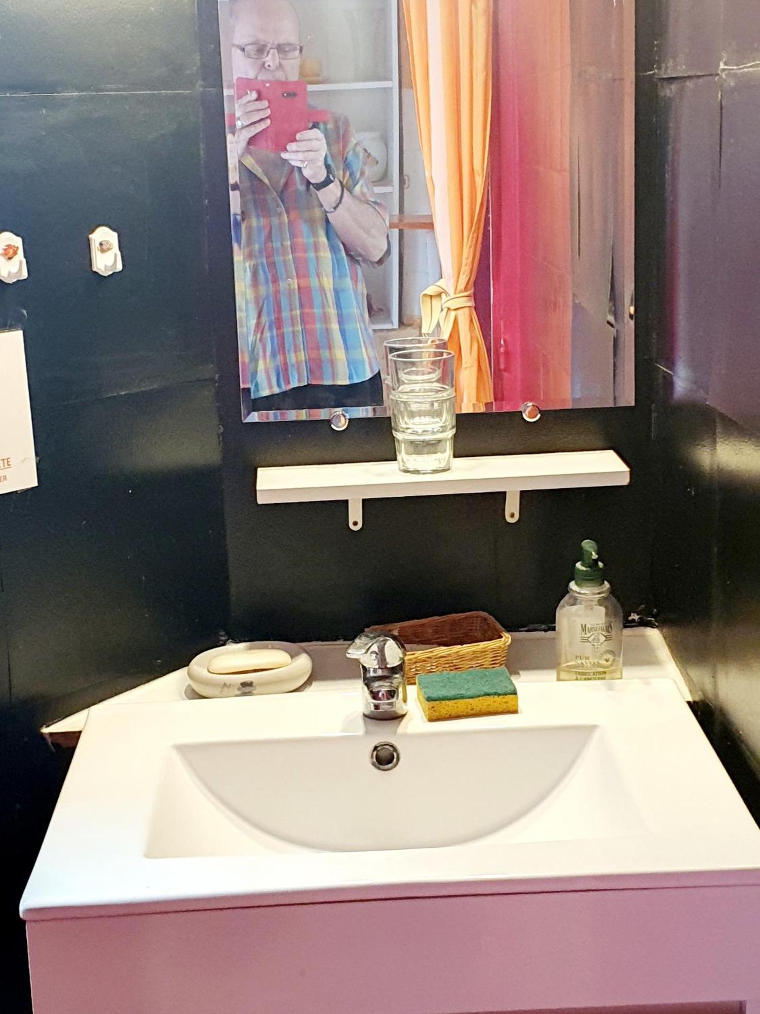 Bed And Breakfast Les Roses Multicolores Du 47 Fumel ภายนอก รูปภาพ